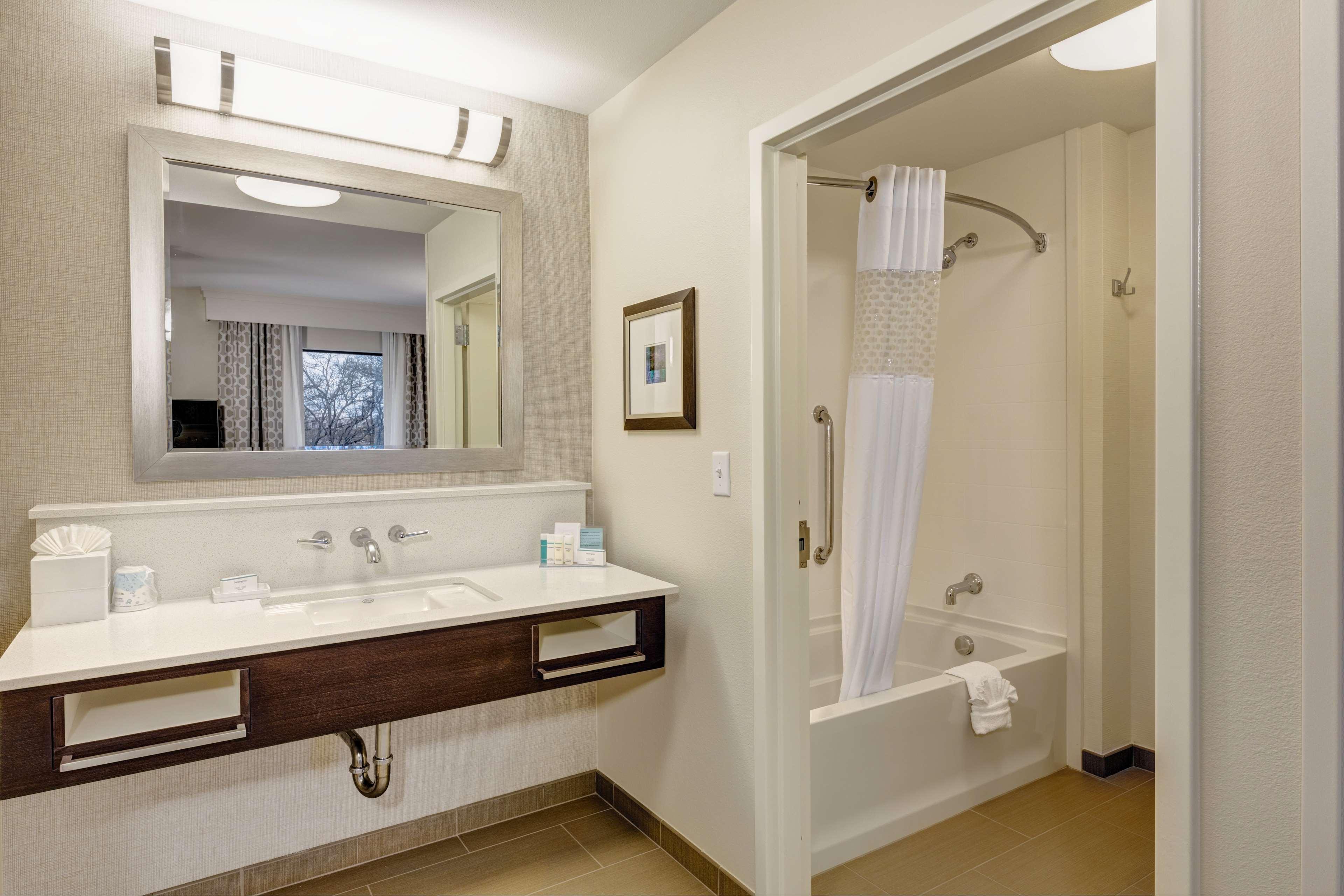 Hampton Inn & Suites Dallas/Plano-East Ngoại thất bức ảnh