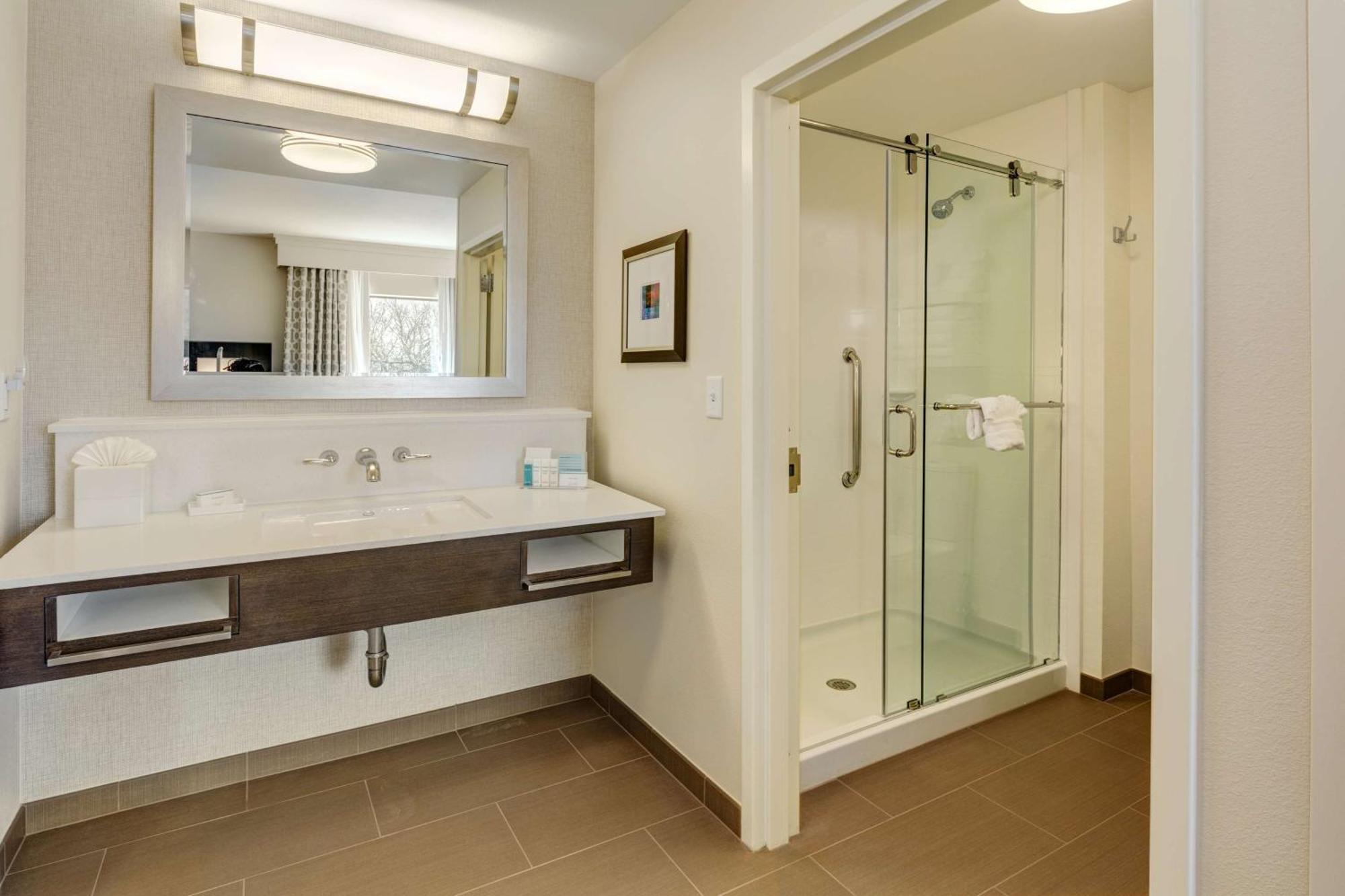 Hampton Inn & Suites Dallas/Plano-East Ngoại thất bức ảnh